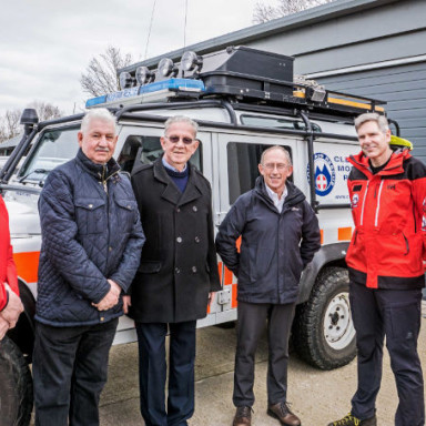 Cleveland Mountain Rescue Team receive funding from local Freemasons